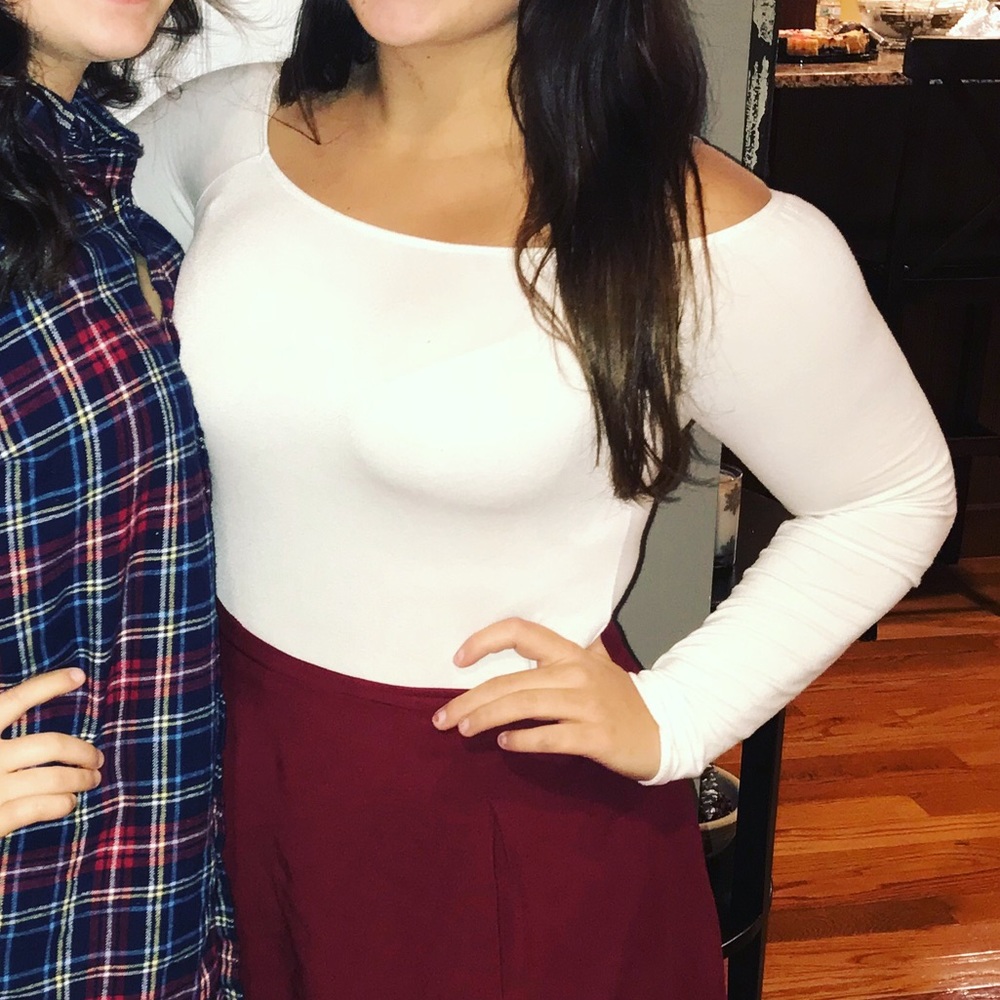 Off the shoulder Tobi bodysuit